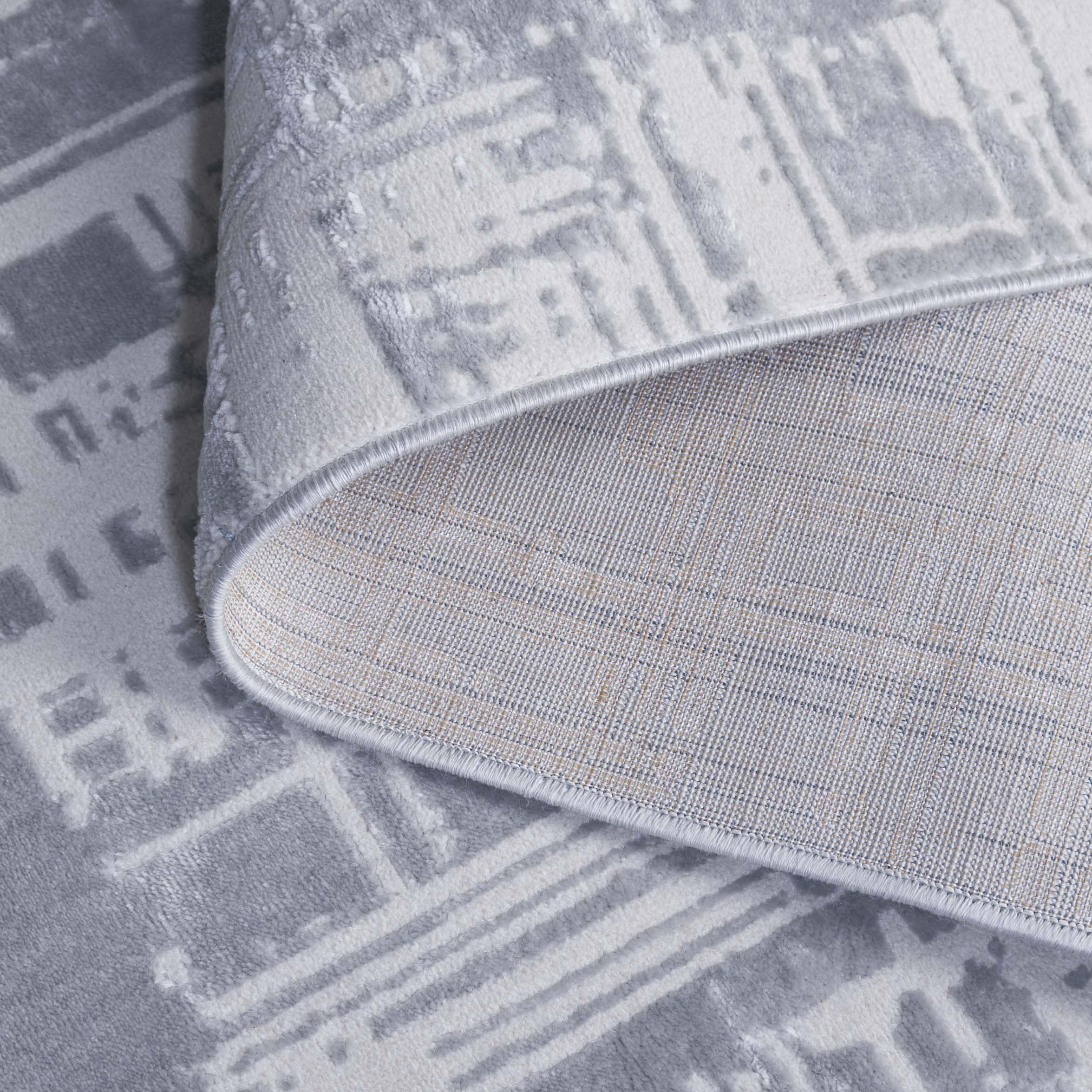 SAFAVIEH Saylor Tryik Geometric Area Rug, Ivory/Dark Gray, 5'5" x 7'7"