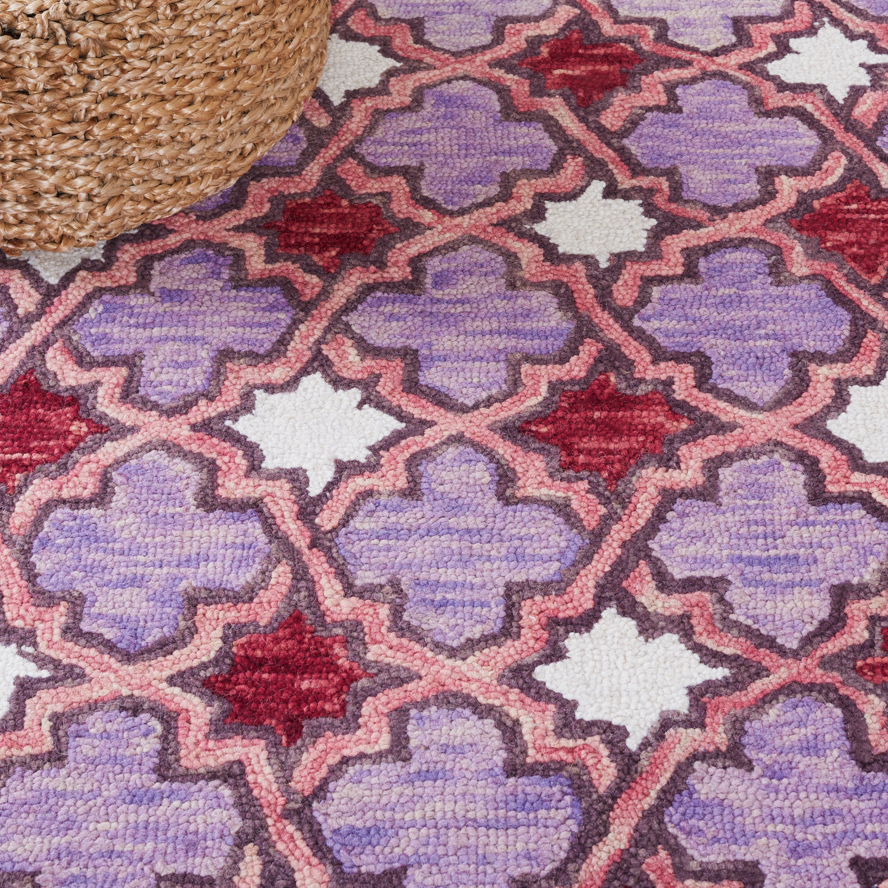 SAFAVIEH Aspen Joshua Geometric Area Rug, Red/Pink, 4' x 6'