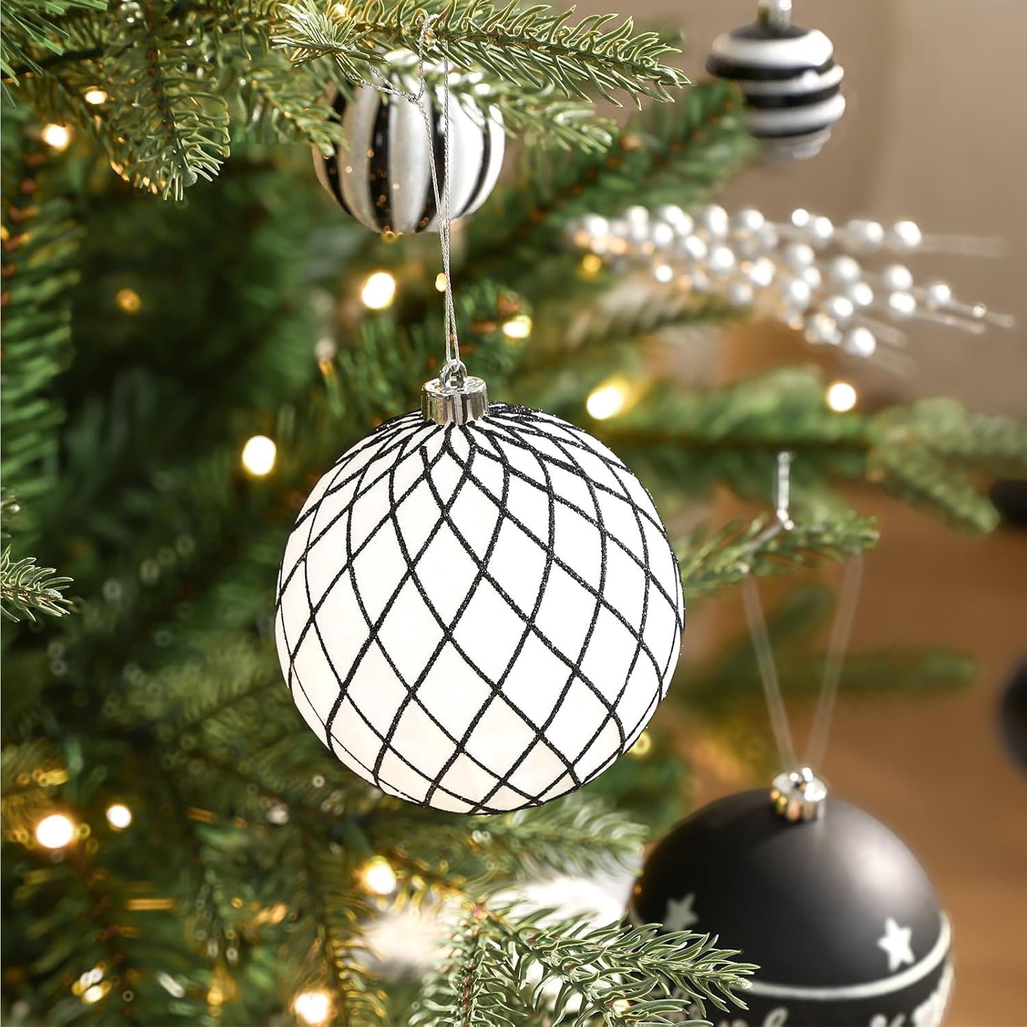 100MM/4 Inch 9PCS Large Christmas Balls Ornaments, Shatterproof Plastic Hanging Big Baubles Set for Xmas Tree Decoration Holiday Party Wedding Decorations with Hook