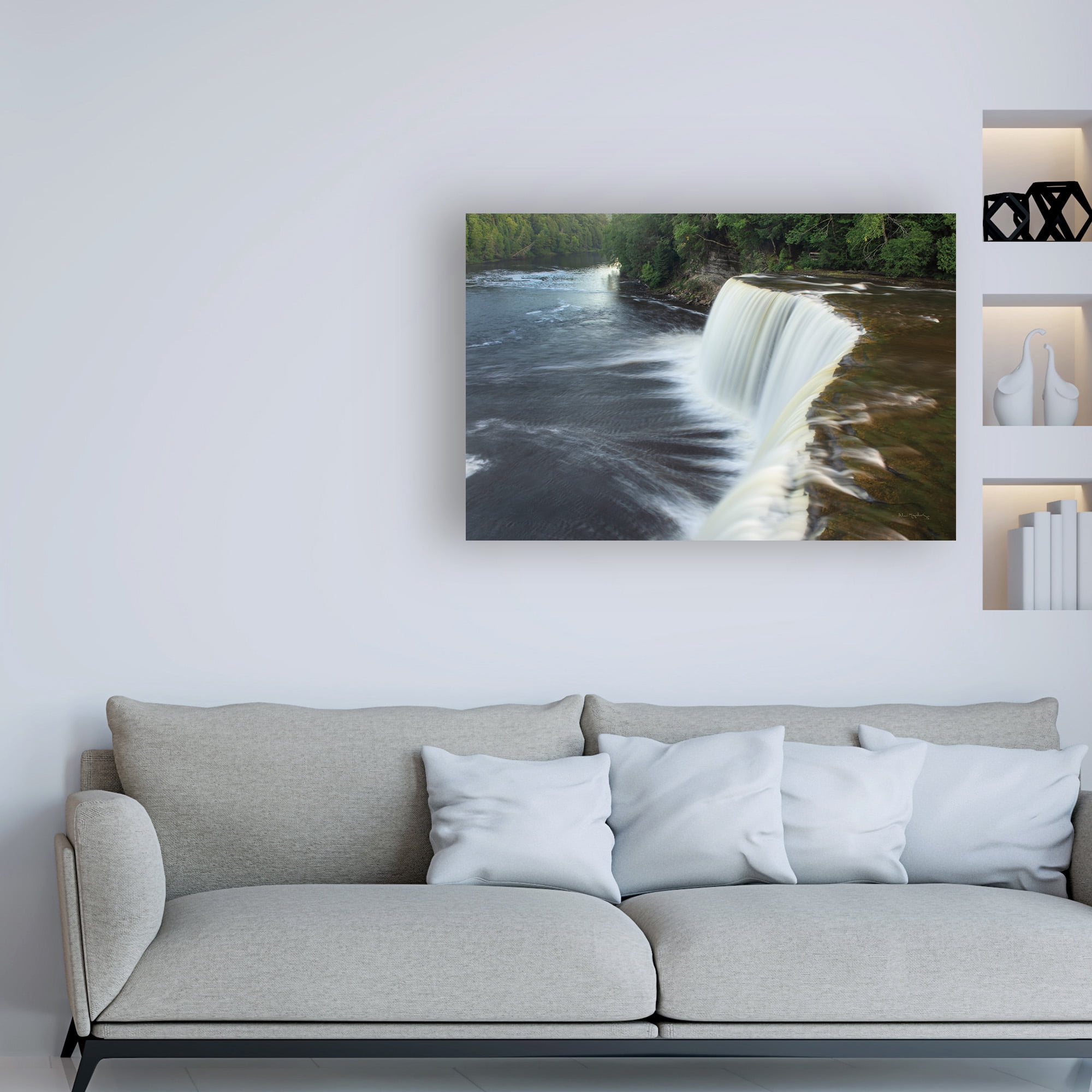 Trademark Fine Art 'Tahquamenon Falls Michigan I' Canvas Art by Alan Majchrowicz