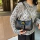 thumbnail image 5 of Bolso de hombro de cuero para mujer, bolso con hebilla Decora para las axilas, bolso de compras versátil para chica, 5 of 8