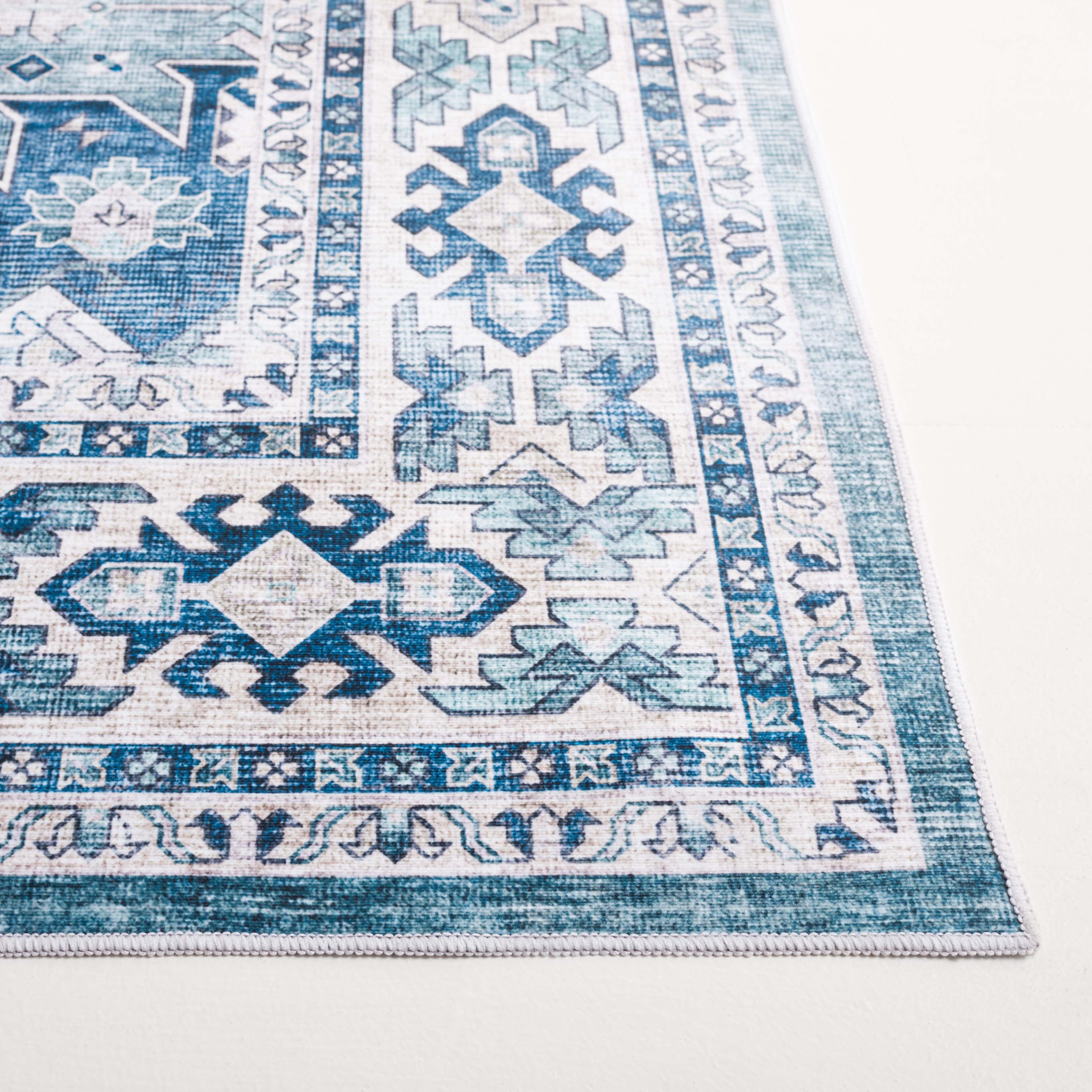 SAFAVIEH Arizona Reannon Oriental Polyester Machine Washable Area Rug, Sage/Aqua, 5' x 8'