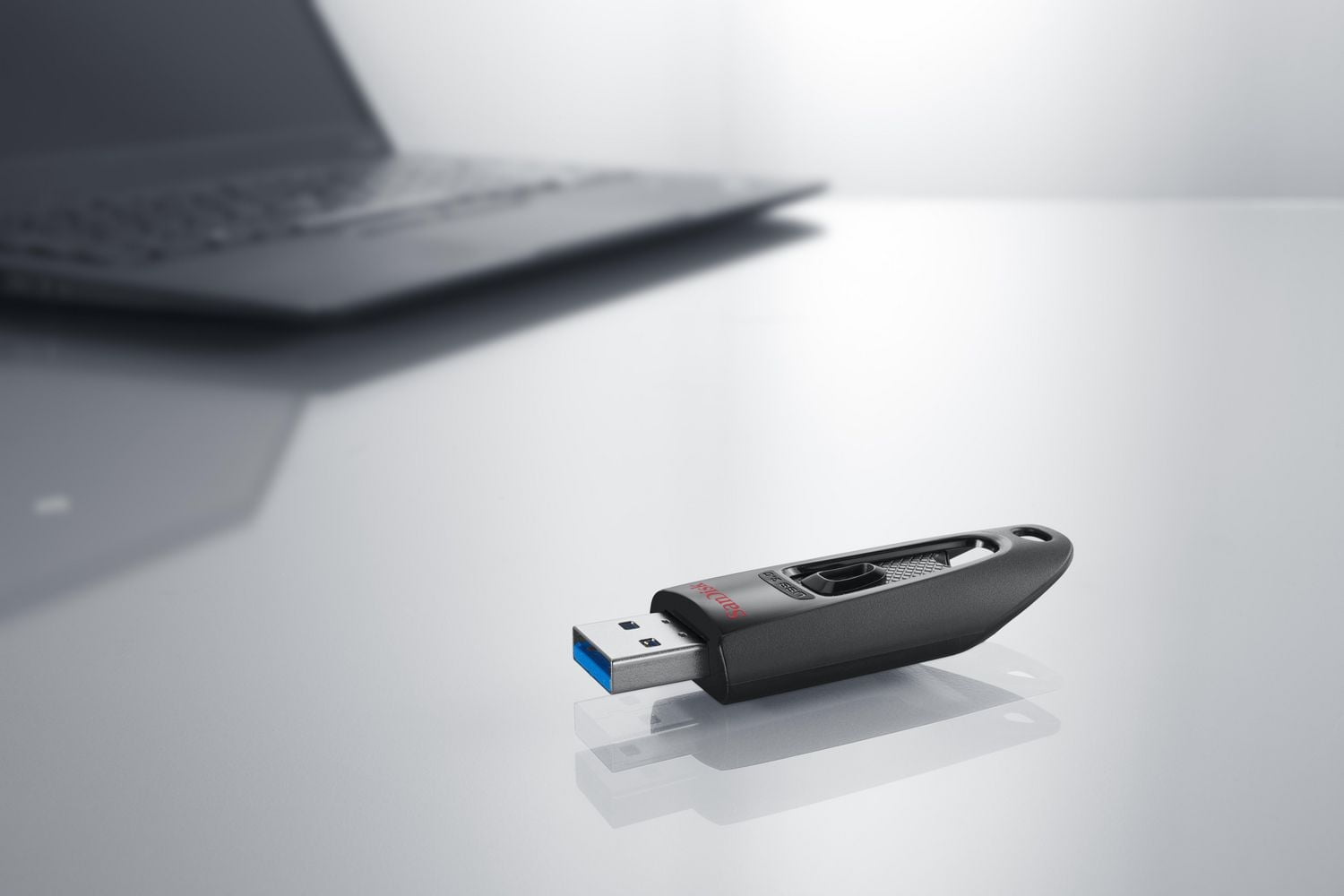 SanDisk Ultra® USB 3.0 Flash Drive, 32GB, Transfer A Full-Length Movie