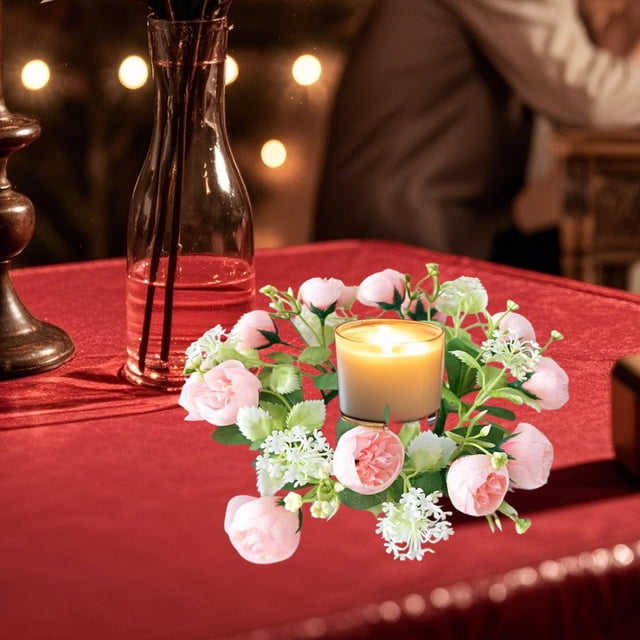 Candelabro con corona de rosas de té simuladas | Decoración de mesa para fiestas y el hogar | Aro de plástico para velas con hojas y capullos | Centro de mesa de 25 cm
