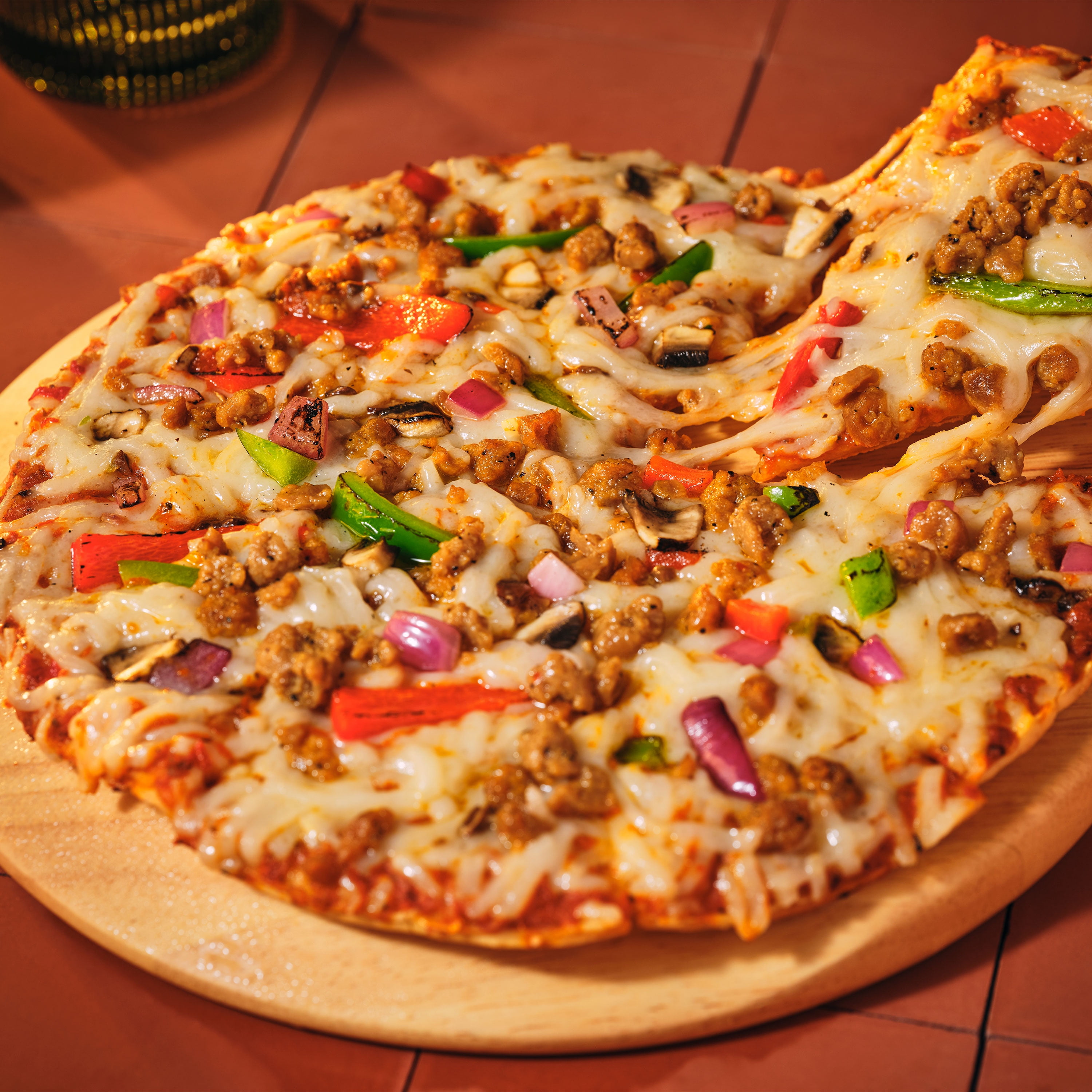 Daiya Dairy Free Gluten Free Supreme Pizza, Vegan (Frozen), 550g