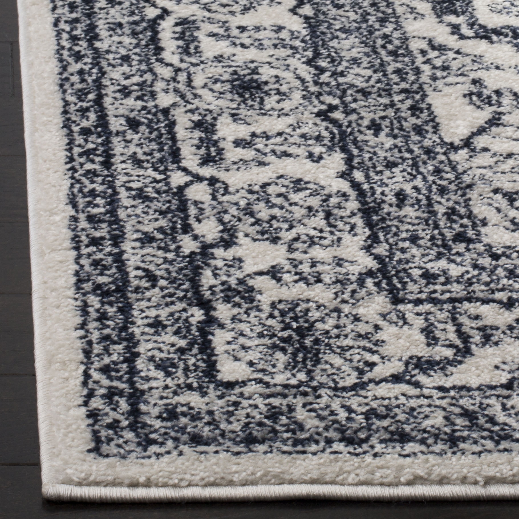 Safavieh Adirondack Xavier Oriental Area Rug, Ivory/Navy, 12' x 12' Square