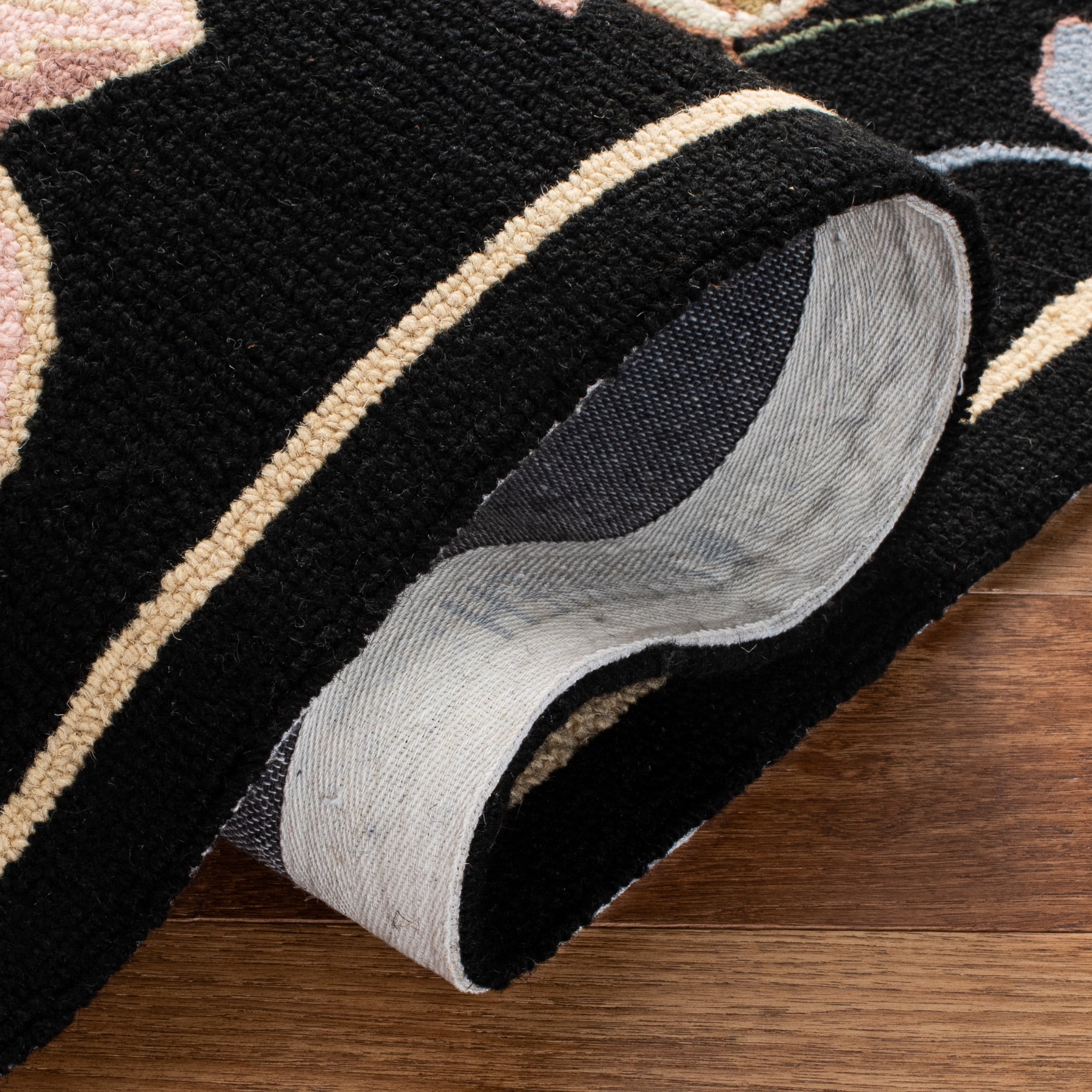 Safavieh Chelsea Emmet Bordered Wool Area Rug, Black, 6' x 9'