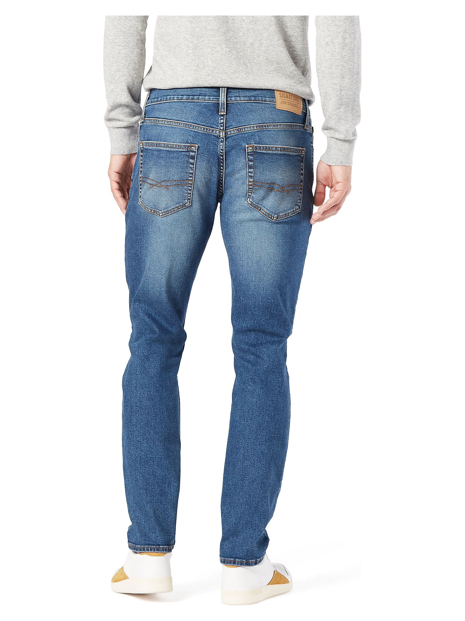 Signature by Levi Strauss & Co. Men’s and Big and Tall Slim Fit Jeans - image 2 of 5