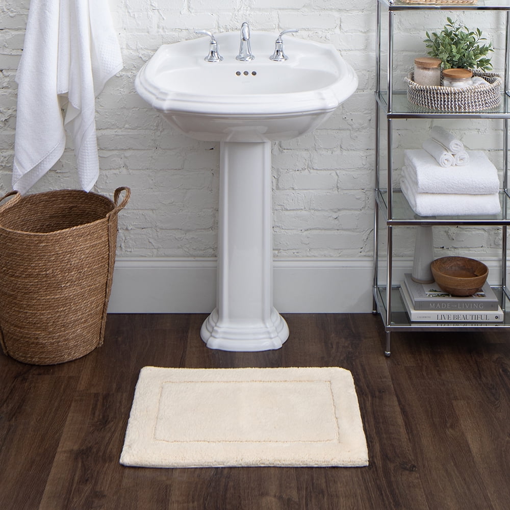 Mohawk Home Regency Plush Stain/Fade Resistant Non-Slip Machine Washable Bath Mat, Parchment, 1' 9" x 2' 10"