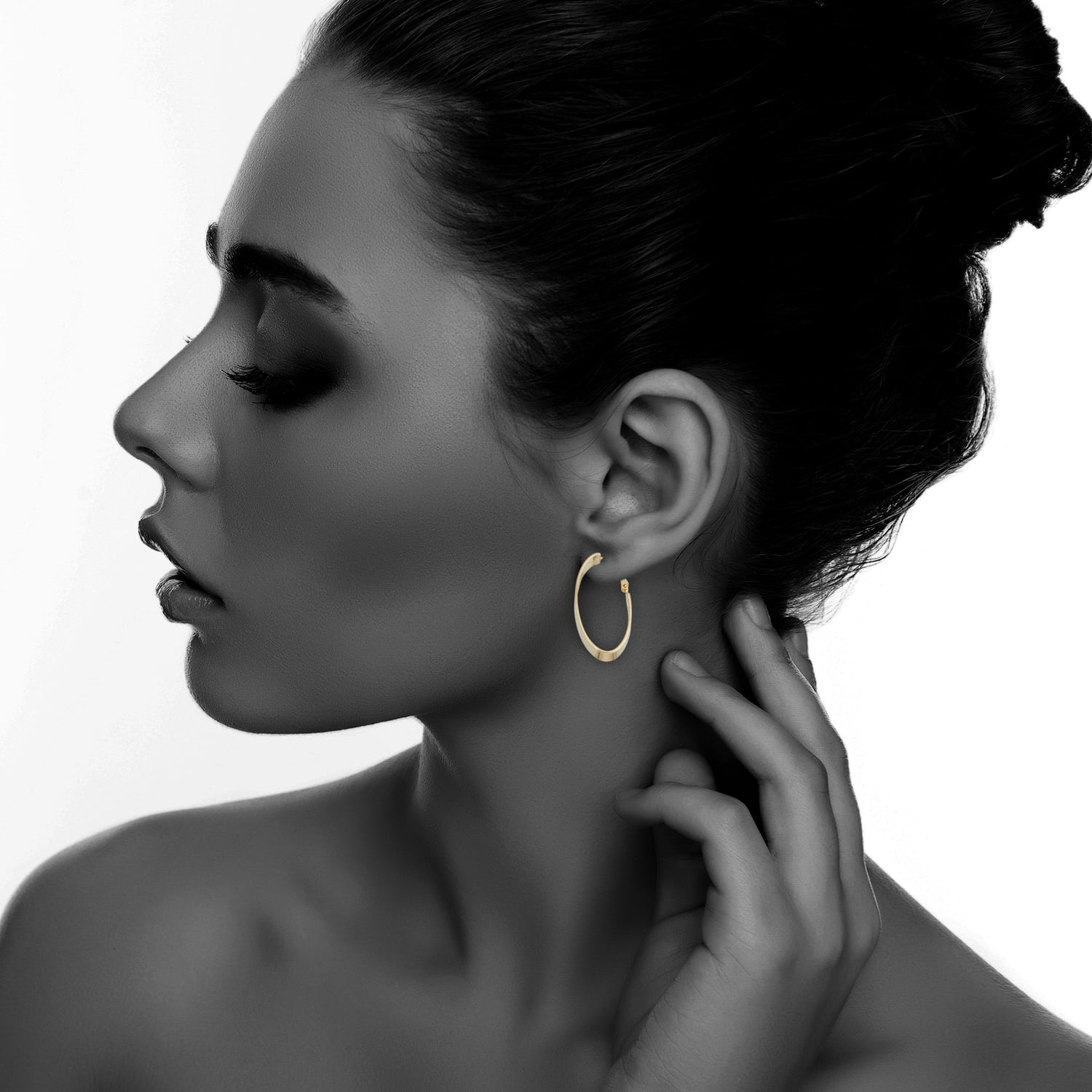 X & O Gold Plated 7mm X 40mm Oval Earring