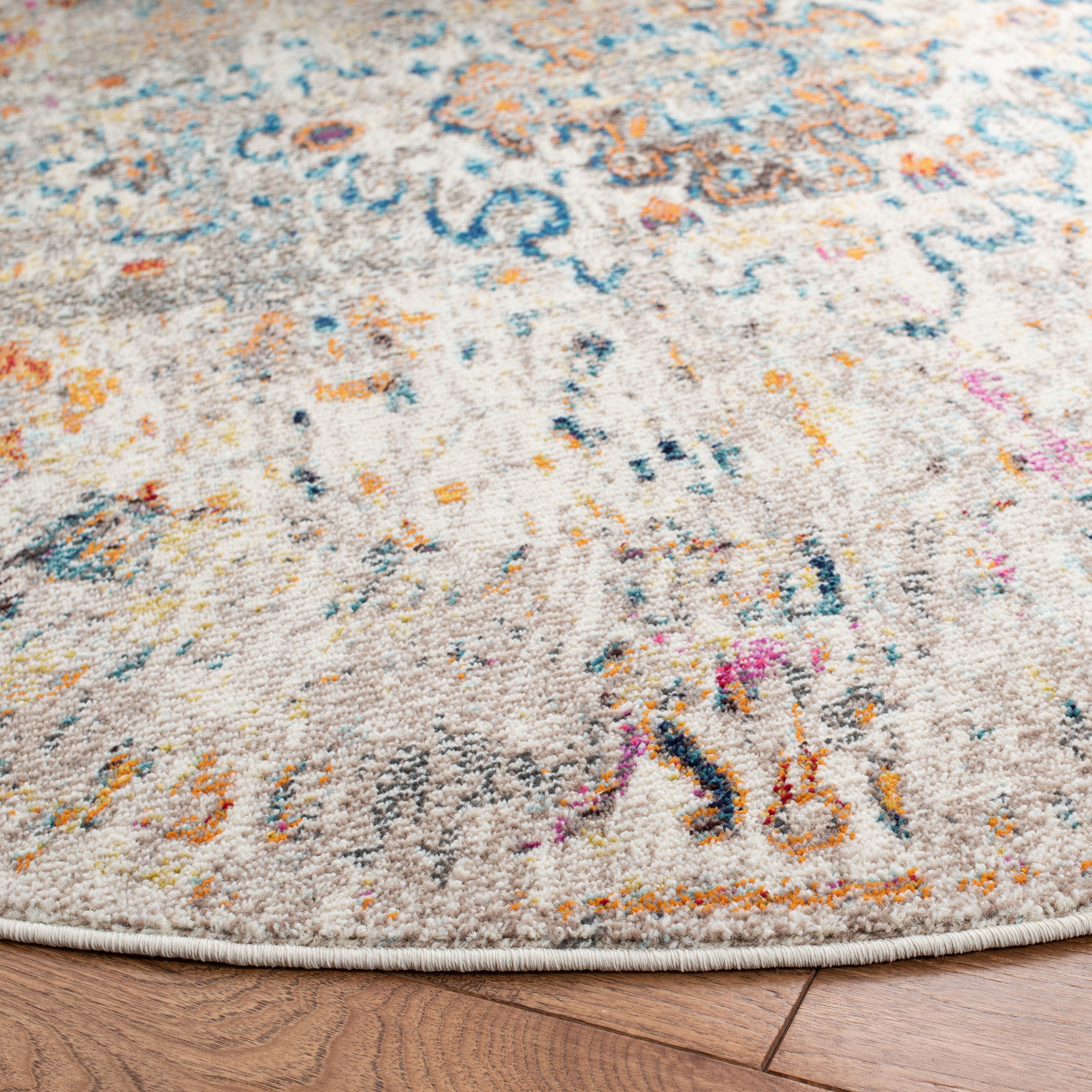SAFAVIEH Madison Alys Vintage Traditional Area Rug, Grey/Gold, 5' x 5' Round