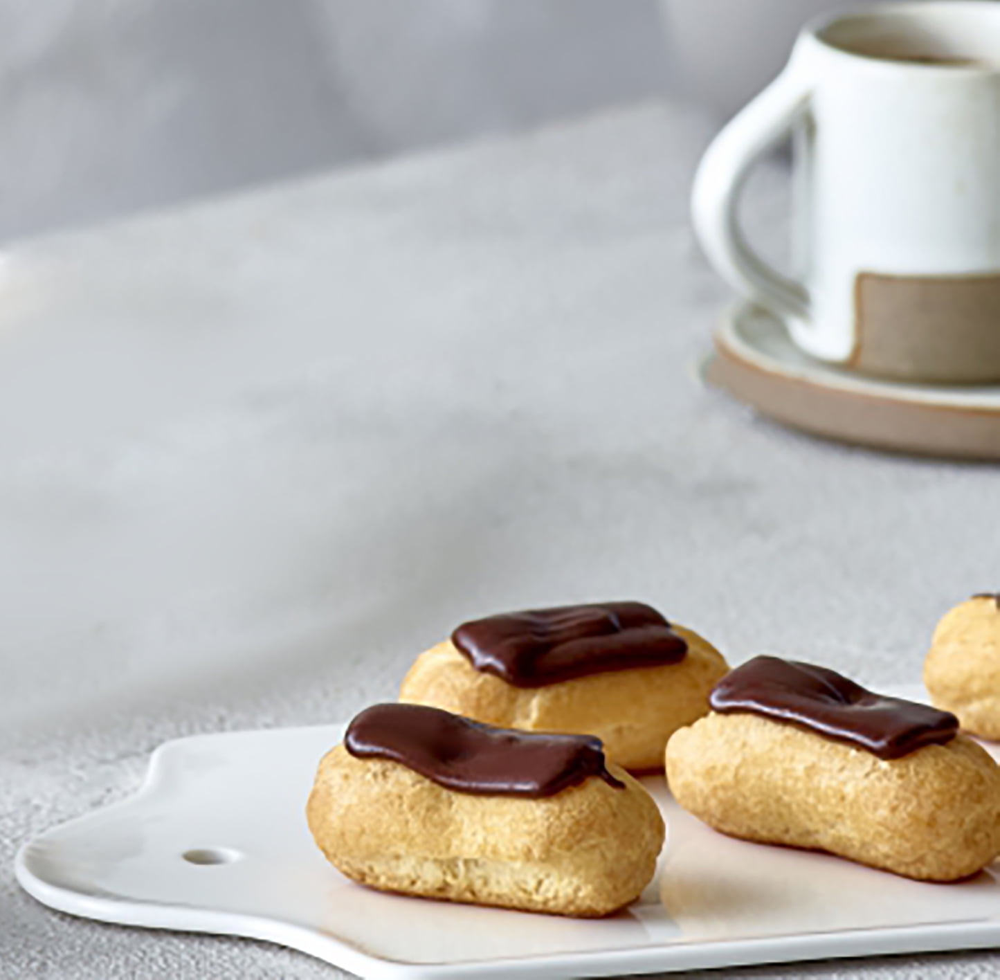 Poppies Milk Chocolate Mini Eclairs, Ready-to-Eat (Frozen) 15oz