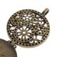 thumbnail image 4 of Bronce Vintage 30mm Pad Medallón Colgante Dijes DIY Collar Aromaterapia Aceite Esencial Difusor Joyería Regalos Accesorios engranaje punk Macarena Colgante de medallón de aromaterapia, 4 of 8