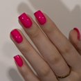 thumbnail image 2 of Gel suave Curvlife de Press on Nails, cobertura completa de color rosa brillante, 2 of 7