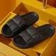 thumbnail image 1 of 2024 Inicio Zapatos Zapatillas de plataforma Chanclas de playa de verano para mujer Zapatos planos de suela blanda de EVA Sandalias antideslizantes silenciosas, 1 of 5