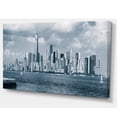 thumbnail image 2 of Lower Manhattan Panorama Noir Blanc, 2 of 3