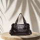 thumbnail image 5 of Bolso de hombro para mujer, moderno, de piel sintética, informal, para viajes, citas y actividades al aire libre. Café, 5 of 7