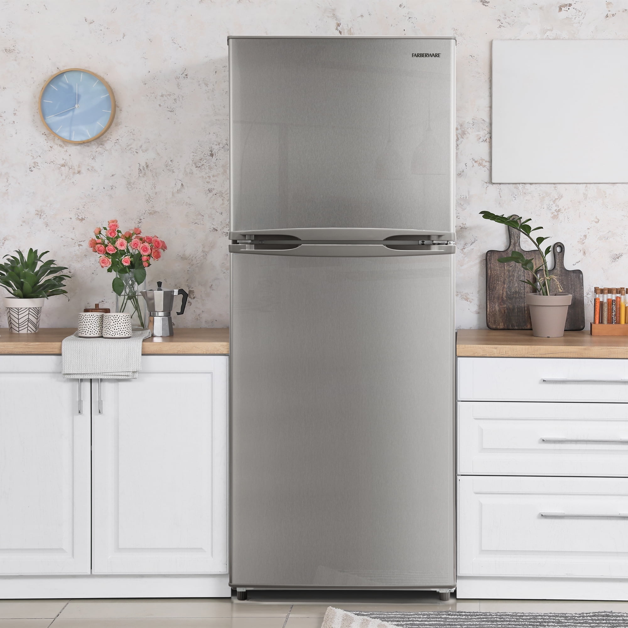 Farberware 10.1 Cu. Ft. Top Mount Refrigerator, Double Door Refrigerator with Adjustable Glass Shelves, Silver