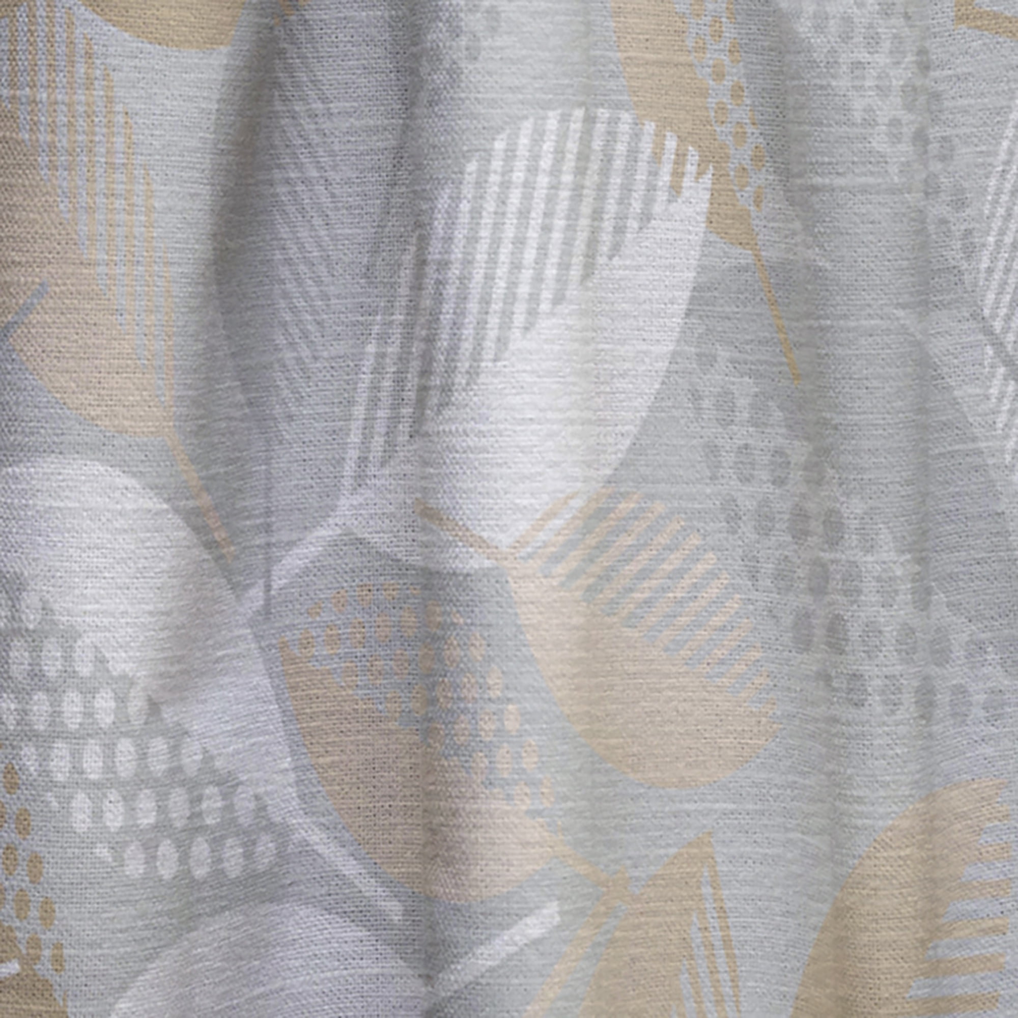 Designart 'Fall Leaves Pattern Luxury Geometric ' Mid-Century Modern Curtain Panel