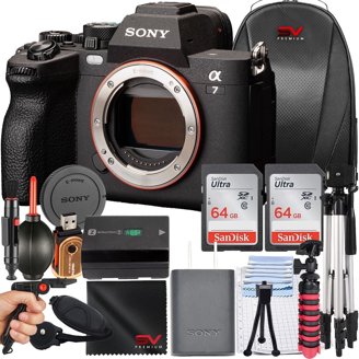 Nikon D3300 Digital SLR Camera with 18-55mm VR II Lens (Black