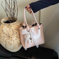 thumbnail image 2 of Bolso bandolera de hombro para mujer, estilo retro, sencillo y portátil, de alta gama, nuevo, versátil, informal, para desplazamientos diarios, 2025, 2 of 5