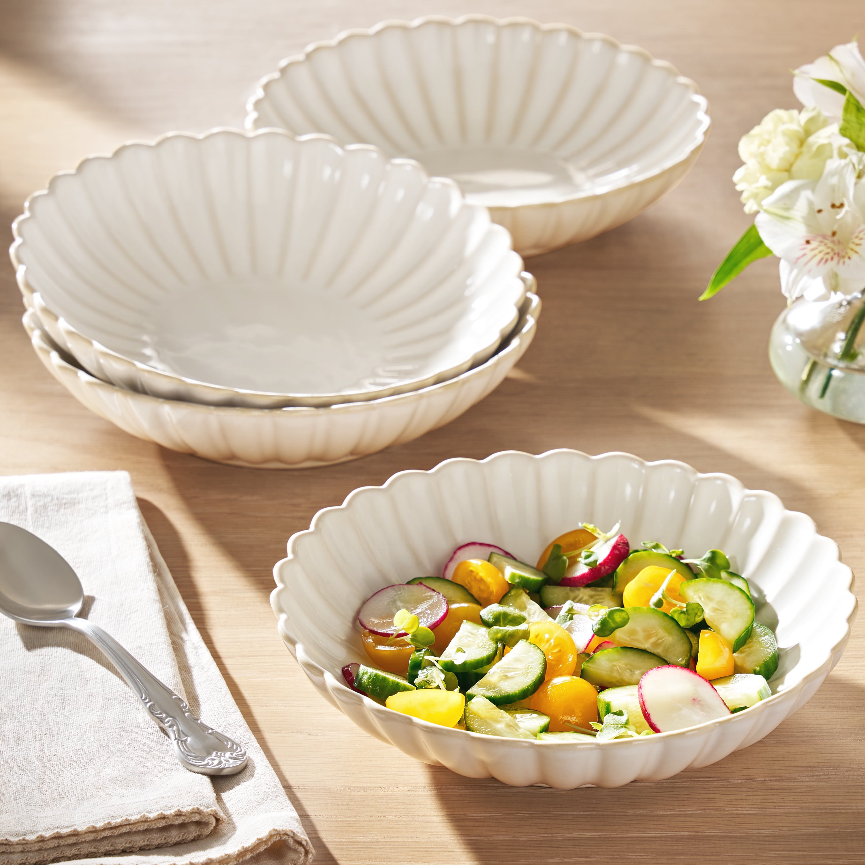 yuririnem.エムドット パールジレ ベージュ The Pioneer Woman Colette Stoneware Dinner Bowls, Cream, Set of 4