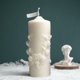 thumbnail image 4 of Vela aromática con forma de columna de rosa en relieve para San Valentín, ideal para dormitorio, sala de estar, baño y regalo festivo., 4 of 6