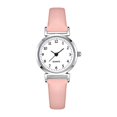 thumbnail image 4 of Montre Quartz Simple Ronde à Bracelet Fin, 4 of 7