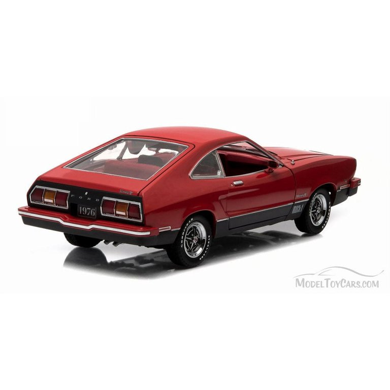 1976 Ford Mustang II Mach 1, Red w/ Black - Greenlight 12867 - 1