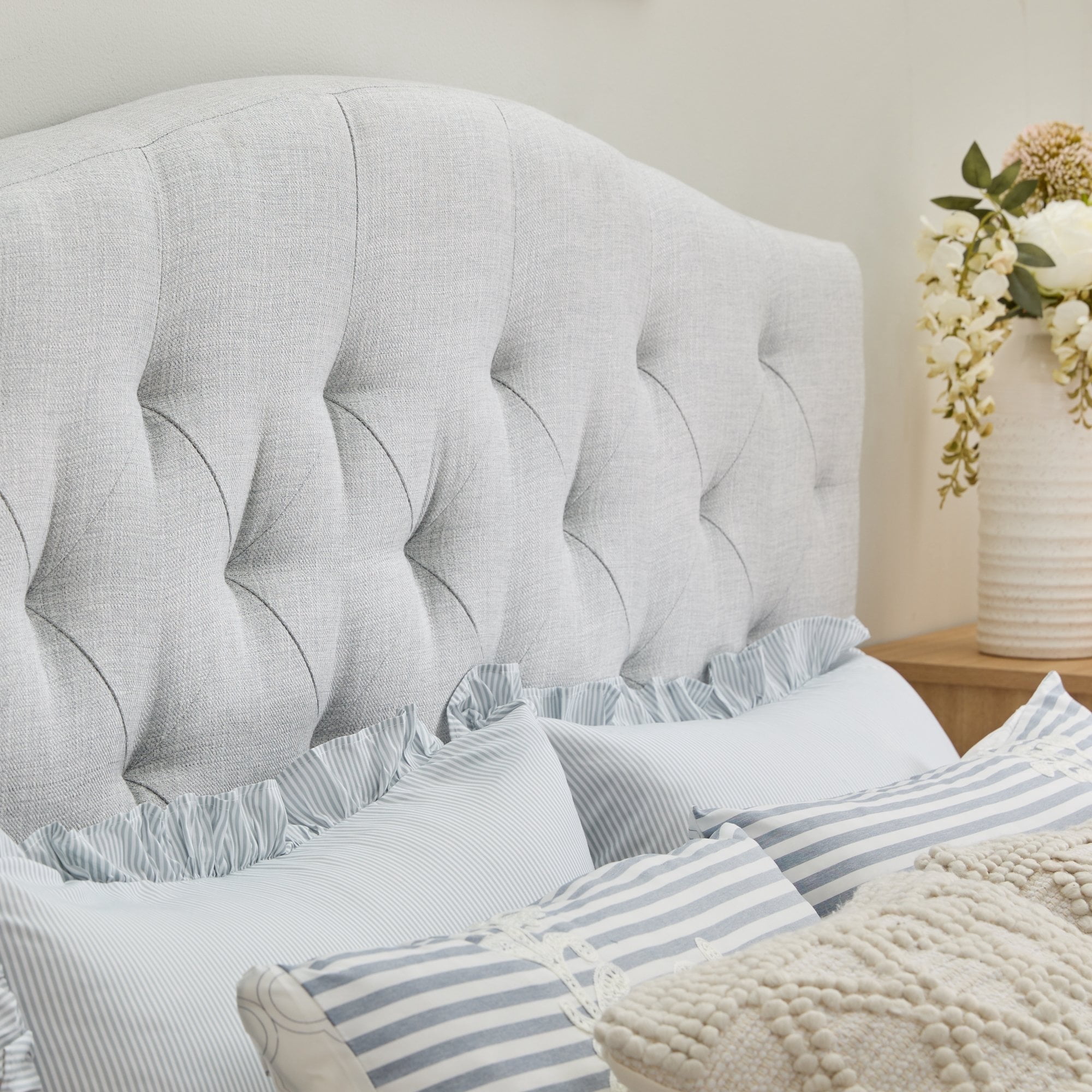 My Texas House Anna Diamond Tufted Upholstered Platform Bed, Twin, Gray