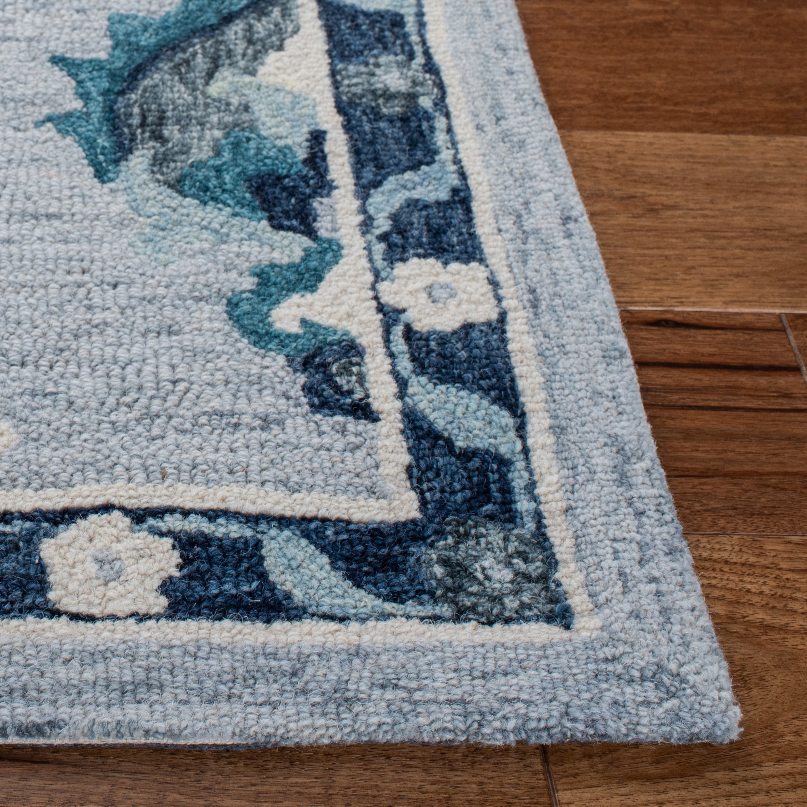 Safavieh Metro Leon Medallion Area Rug, Blue/Ivory, 8' x 10'