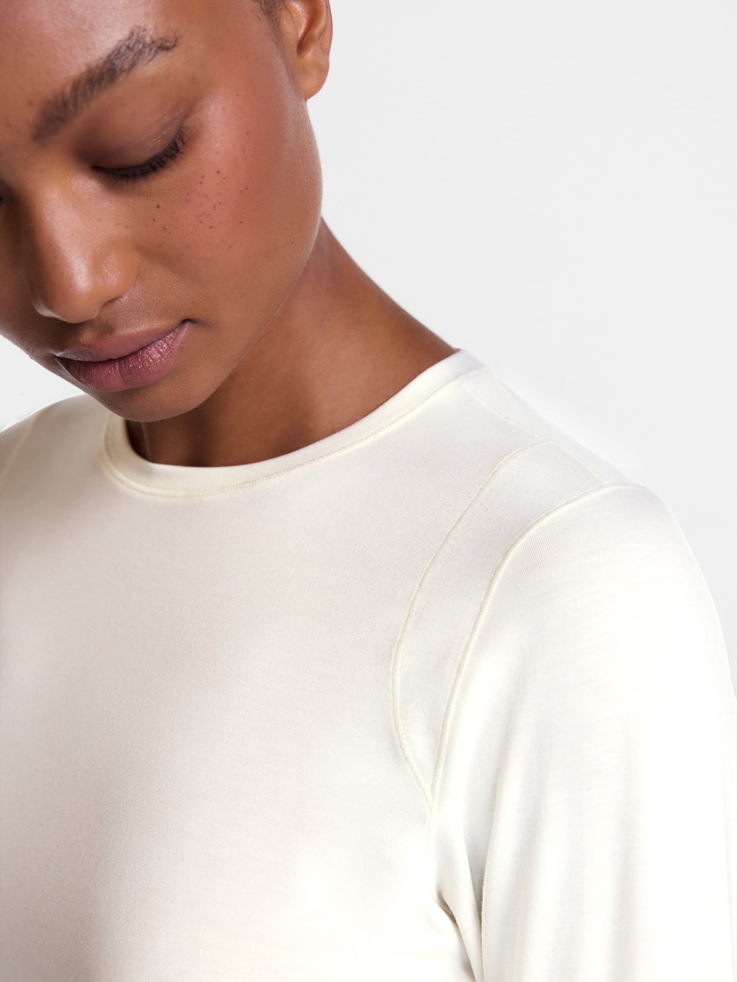 Ozark Trail Women's and Women's Plus Tee with Long Sleeves, Sizes XS-4X