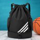 thumbnail image 1 of Mochila de gimnasio al aire libre con cordón Bolsillos múltiples Bolsa de almacenamiento de voleibol de fútbol FLhrweasw Nuevo, 1 of 9
