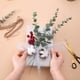 thumbnail image 3 of Ramo de plantas simuladas Bewildely eucalipto 12 piezas decoración verde, 3 of 6
