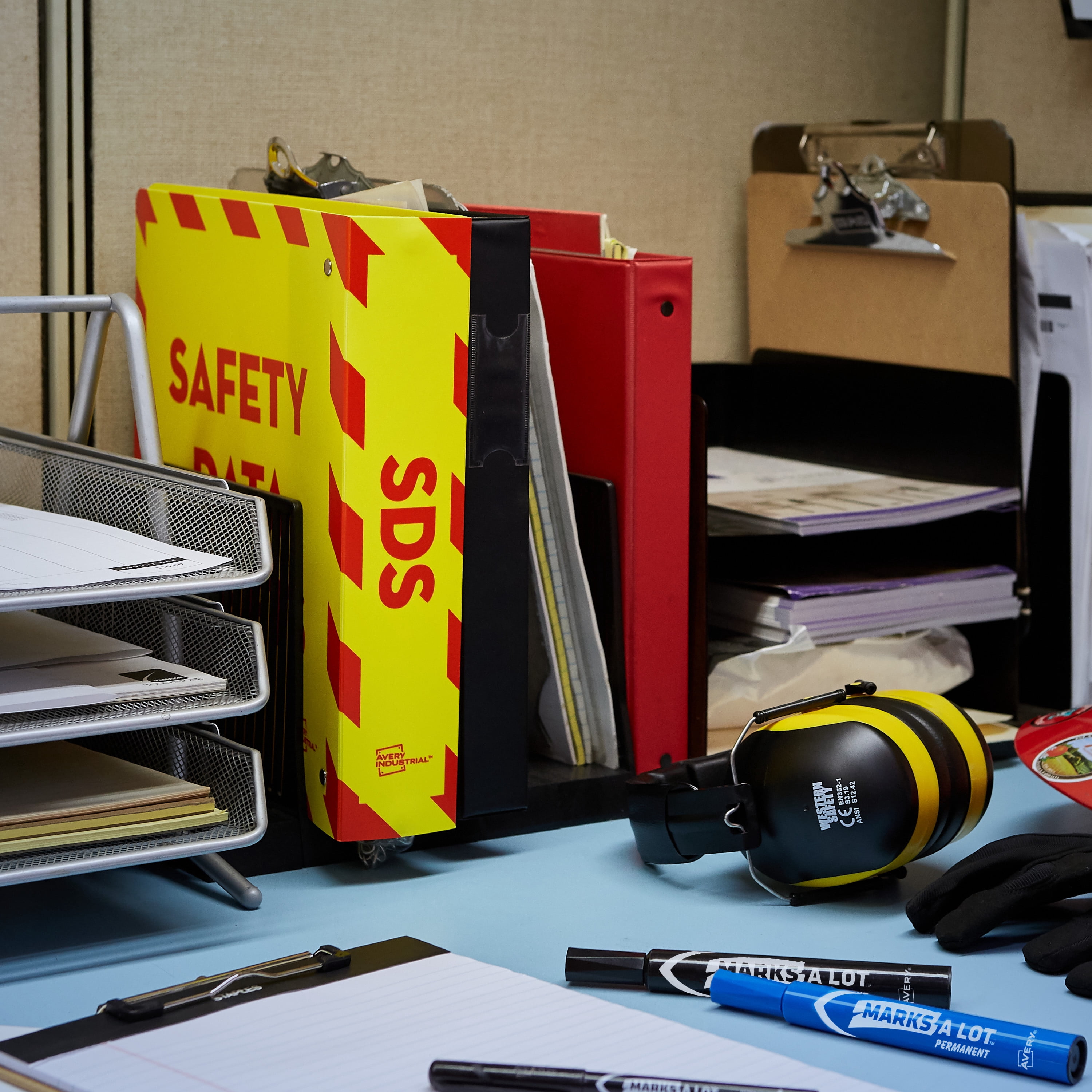 Avery Heavy-Duty Industrial SDS Binder, 2" One-Touch Rings, 540-Sheet Capacity, Yellow/Red Border (18951)
