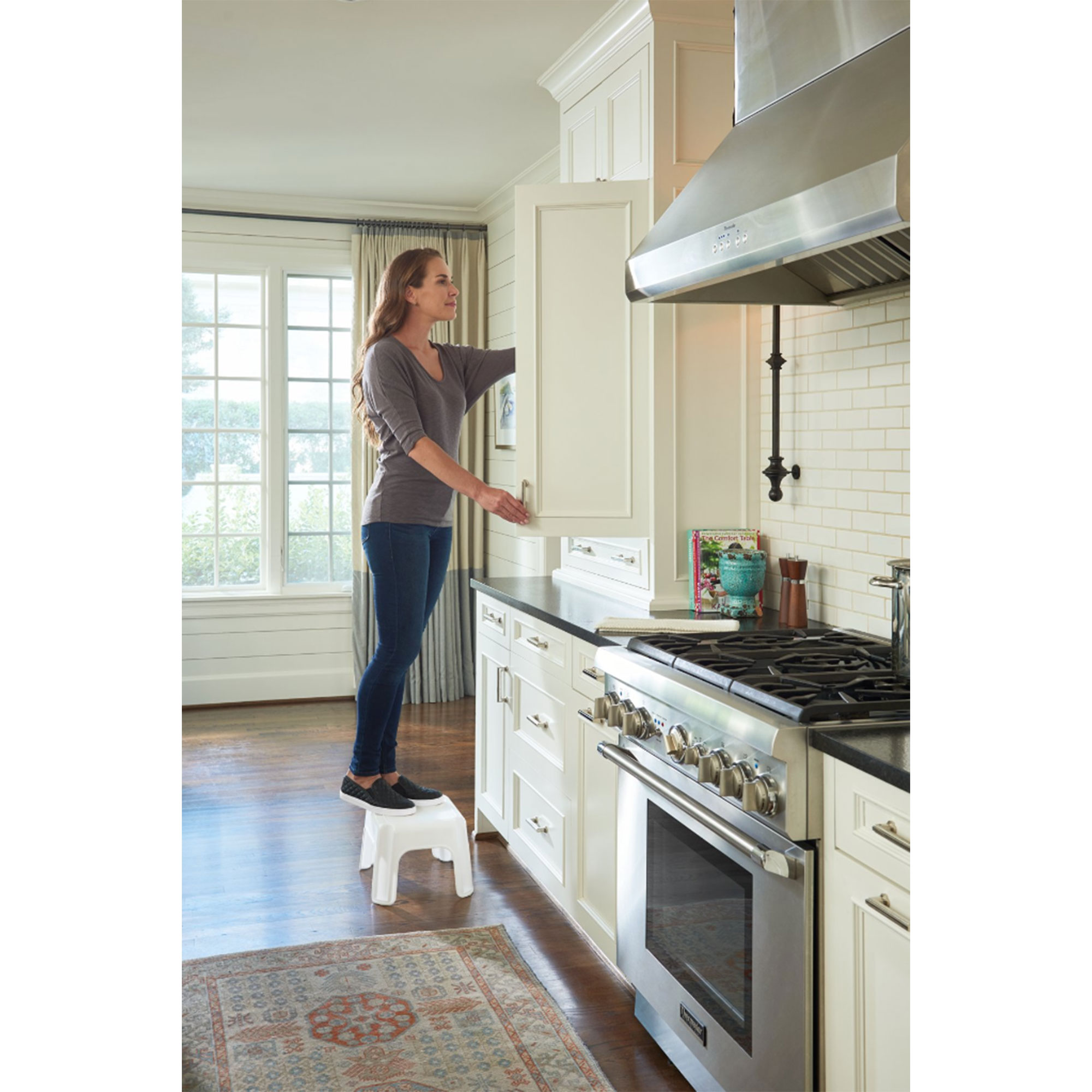 Rubbermaid Basic 1-Step Stool, White photo 6