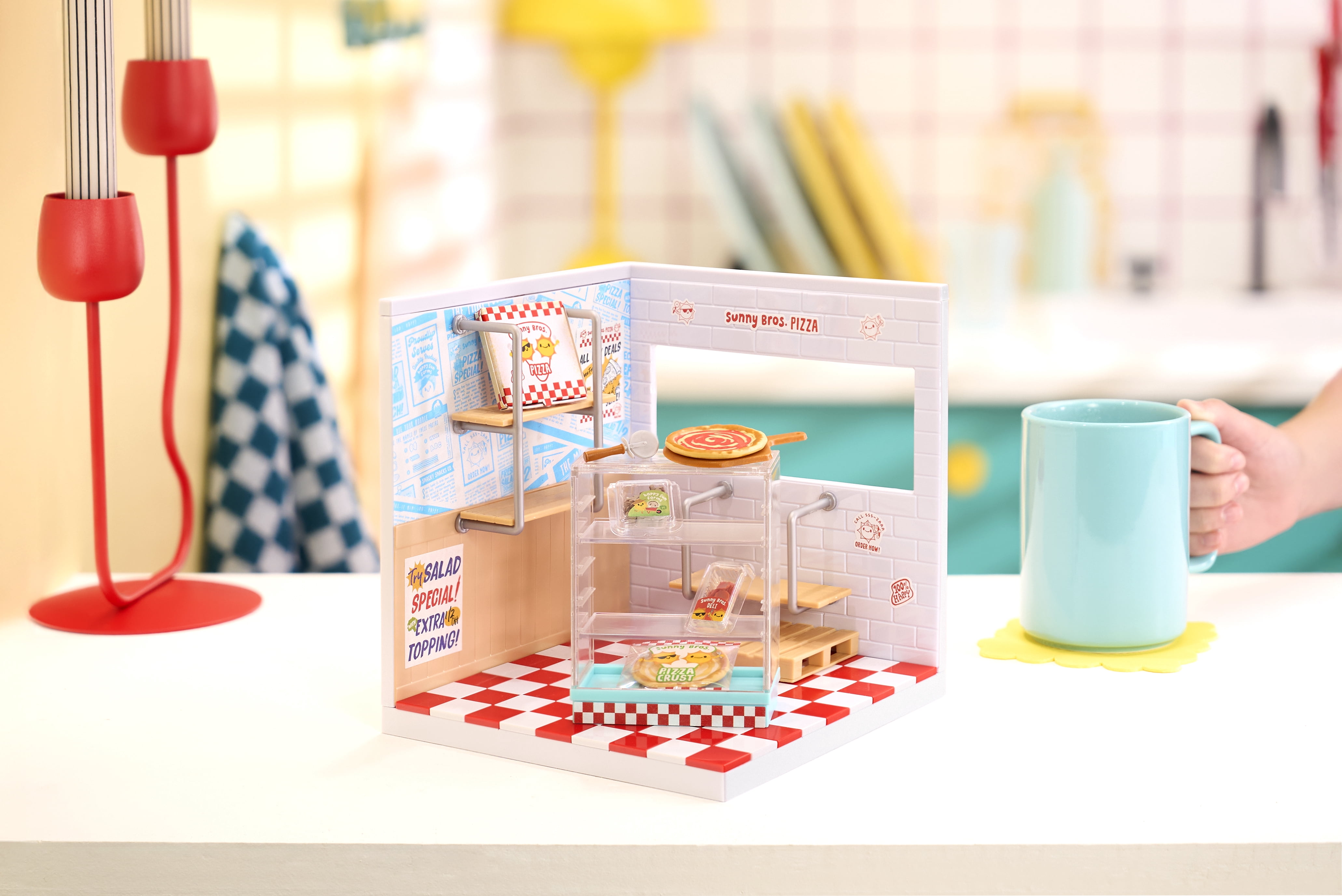 MGA's Miniverse - Spaces Starter Pack - Pizza, DIY, Resin Play, Replica, Not Edible, Collectors, 8+