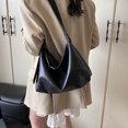 thumbnail image 2 of Bolso tote de piel suave europeo y americano de gran capacidad, estilo relajado para mujer, nuevo modelo 2025, diseño simple y versátil, bolso de hombro o bandolera para el trabajo., 2 of 10