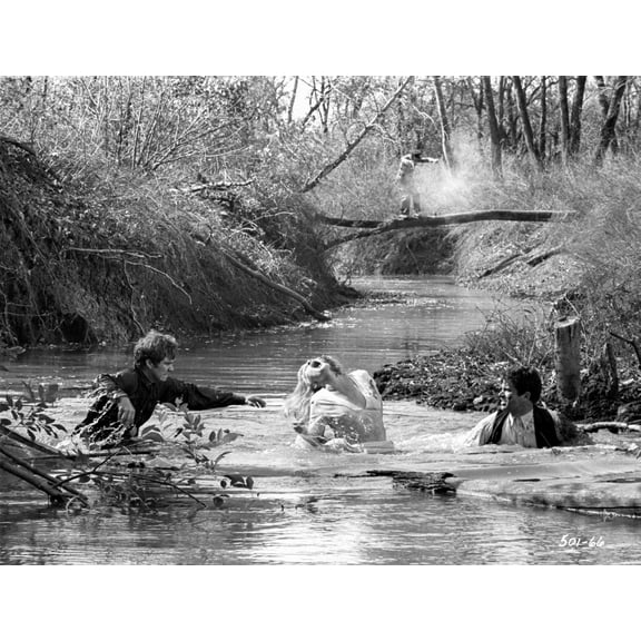A scene from Bonnie and Clyde Photo Print (8 x 10)