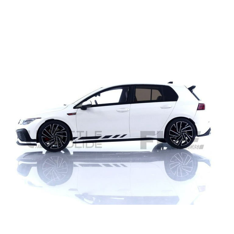 OttO 1:18 Volkswagen Golf VIII GTI Clubsport White 2021