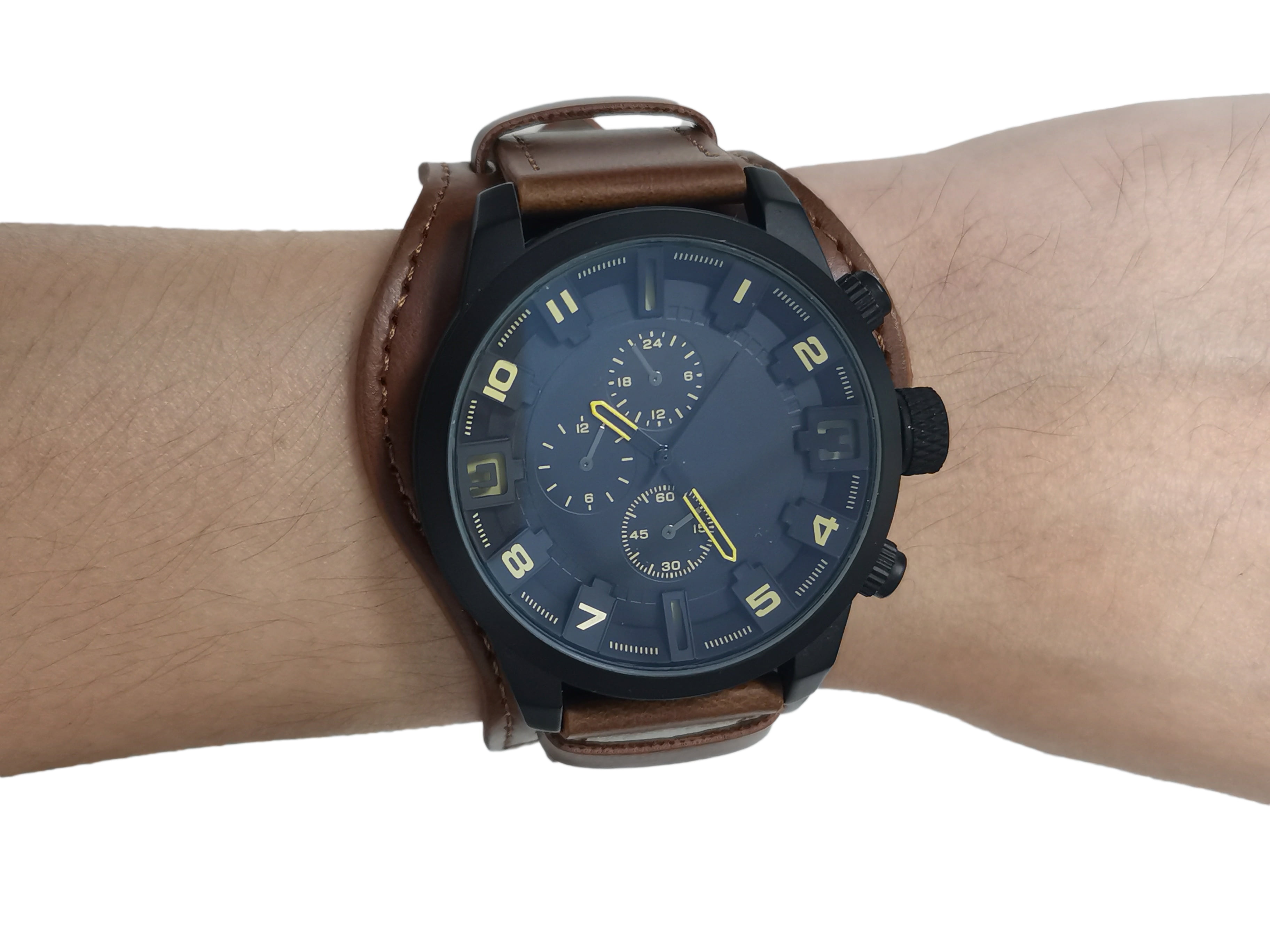 George Men's Analog Cuff Wristwatch with Bracelet Accessory