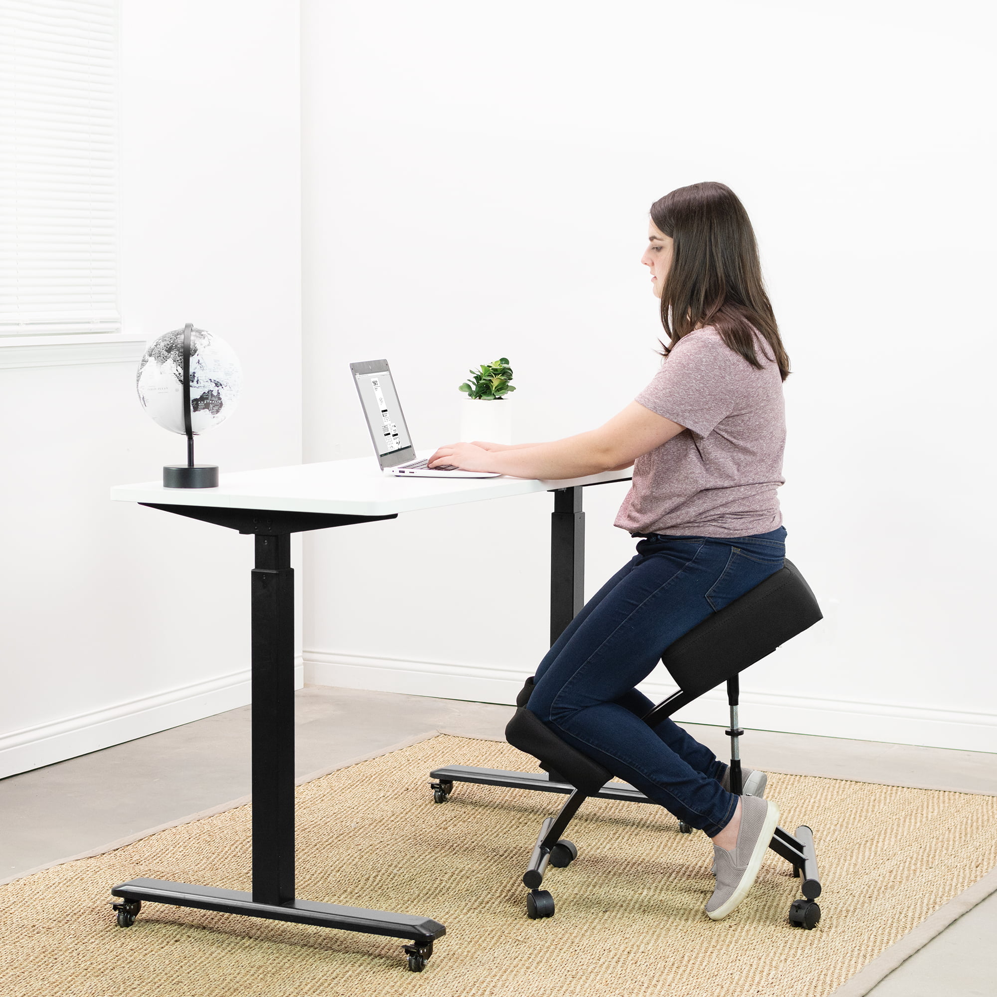 vivo Black Ergonomic Leaning Chair with Anti-Fatigue Mat for Home and Office