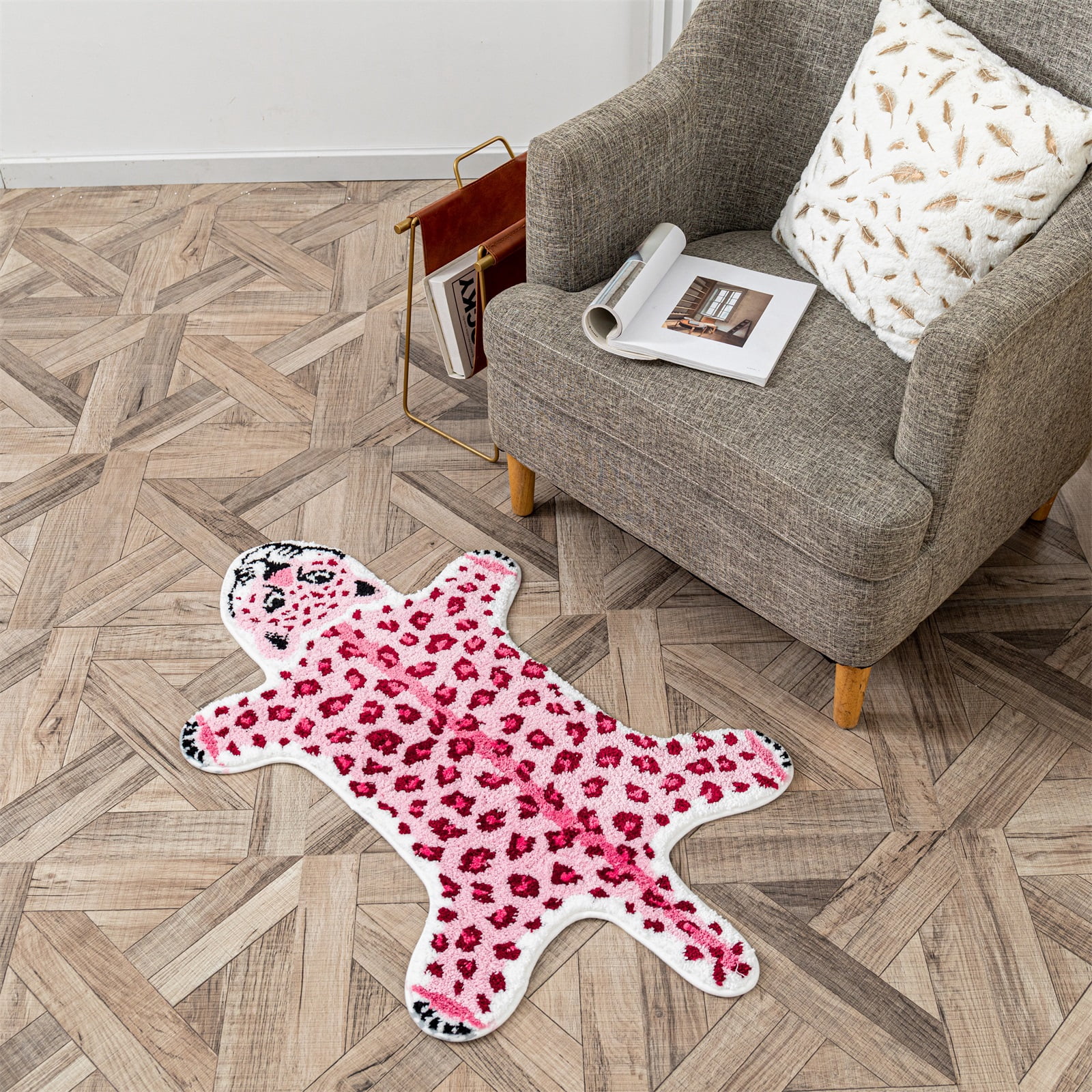 yingda1992 Leopard Shaped Bath Mat Non-Slip Cute Animals Bathroom Door Mat for Kitchen Bedroom Cartoon Shower Rug for Tub Soft Bathtub Mat Home Decor Pink 23.6x39.3in