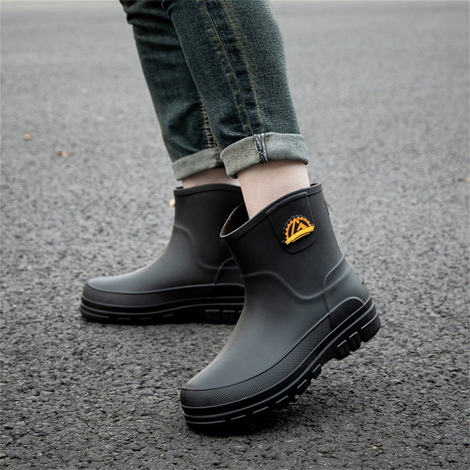 Men Waterproof Garden Slip-On Short Boots Rain Boots Breathable Lightweight Mid Calf Deck Fishing Outdoor Slip Resistant Shoes for Outdoor Activities