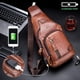 thumbnail image 2 of Bandolera BULLCAPTAIN de piel auténtica con puerto USB para hombre, 2 of 6