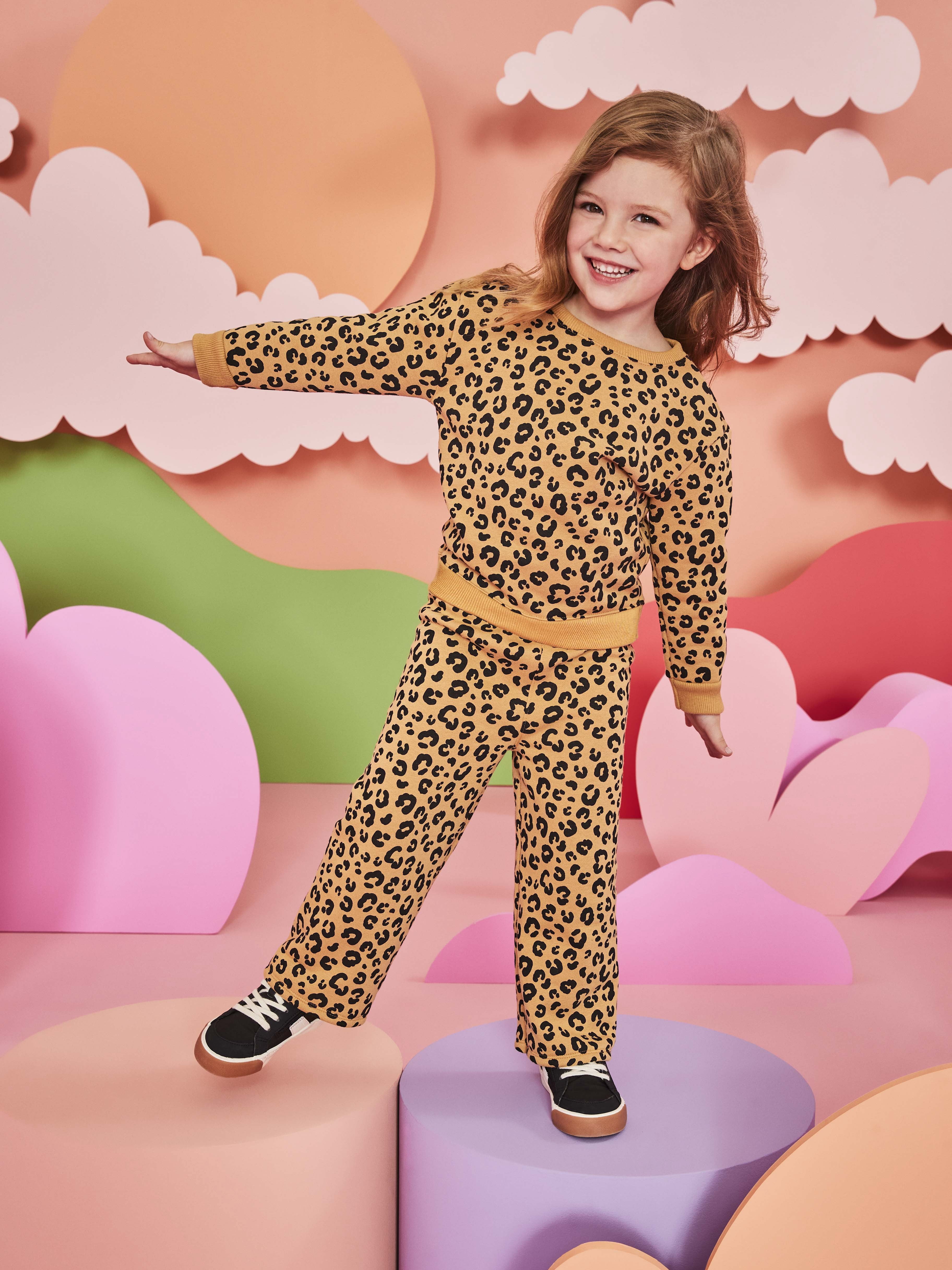 Garanimals Toddler Girl Printed Fleece Sweatshirt with Long Sleeves, Sizes 2T-5T