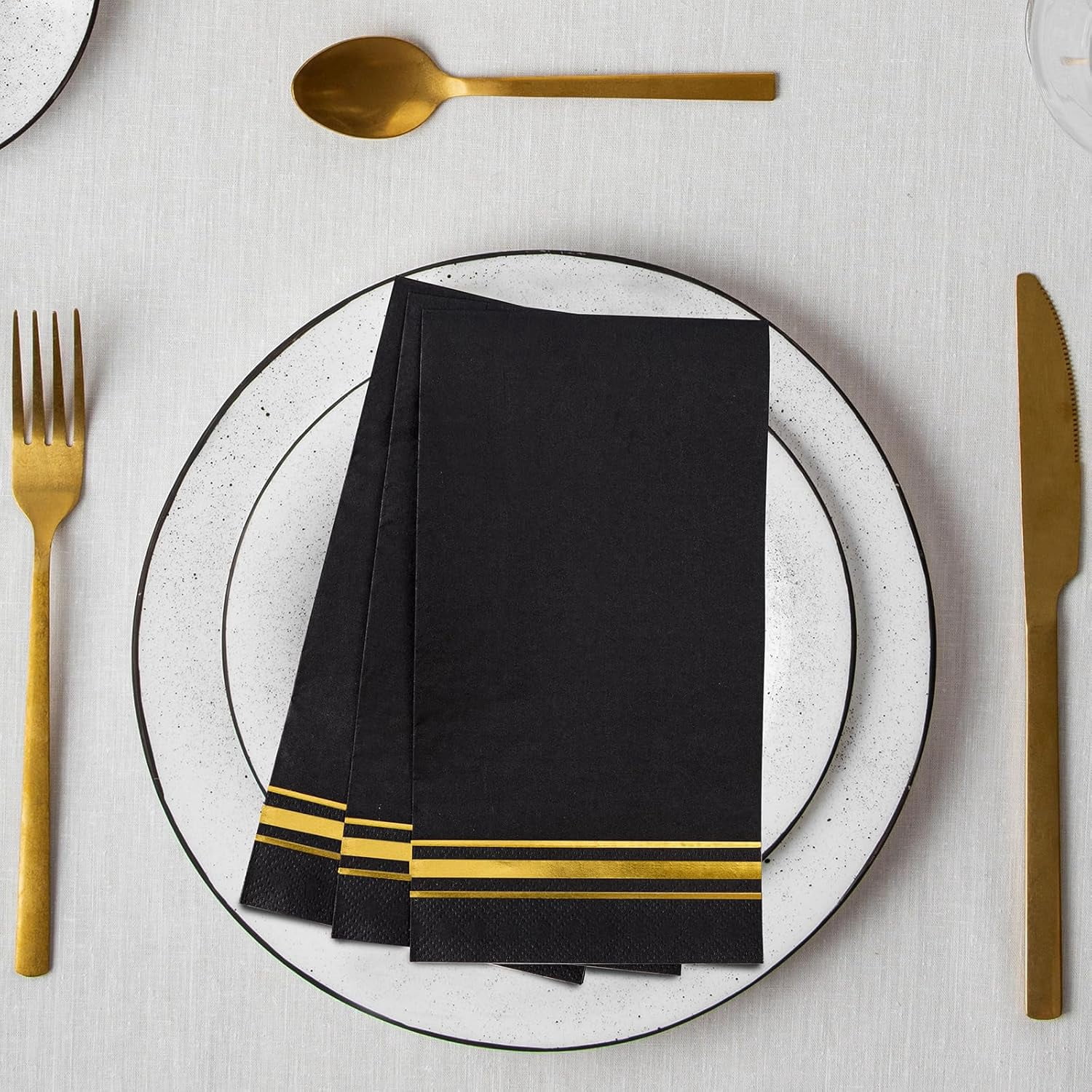 100pcs 3-Ply Black and Gold Paper Napkins, Black Elegant Dinner Napkins, Gold Foil Guest Napkins Disposable Hand Towels for Bathroom Wedding Anniversary Birthday Holiday Party