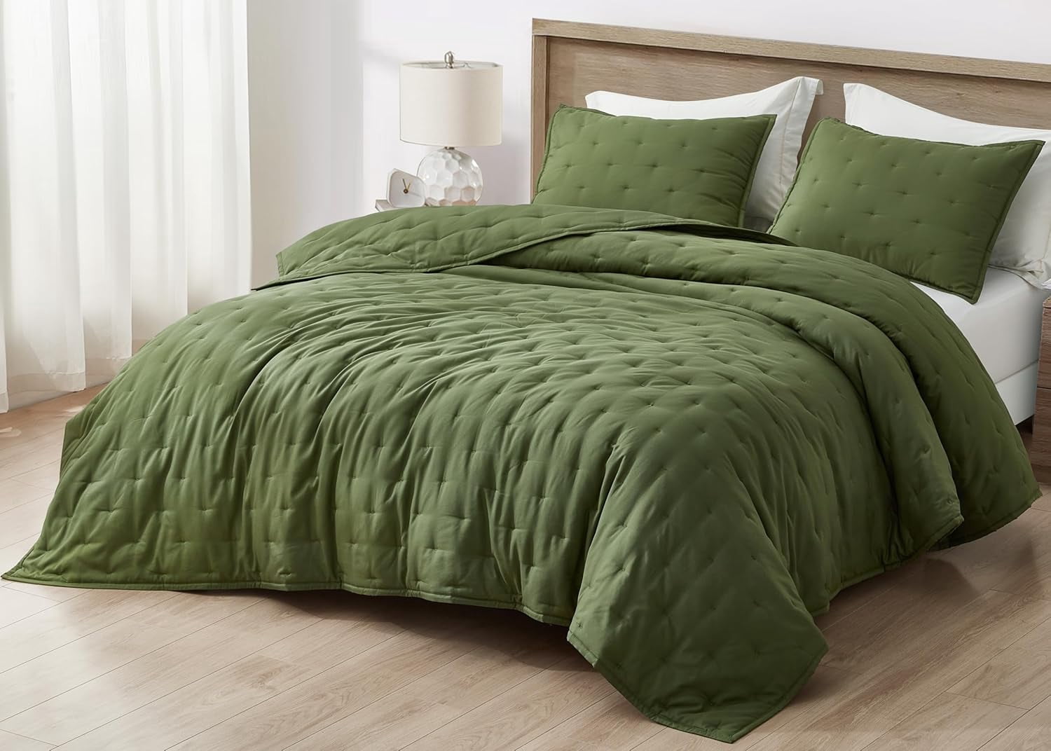 Chezmoi Collection Glen 3-Piece Crescent Stitched Quilt Set, King Size, Olive Green, Rayon Derived from Bamboo & Polyester Blended, Soft Breathable Cooling Bedspread for Hot Sleepers