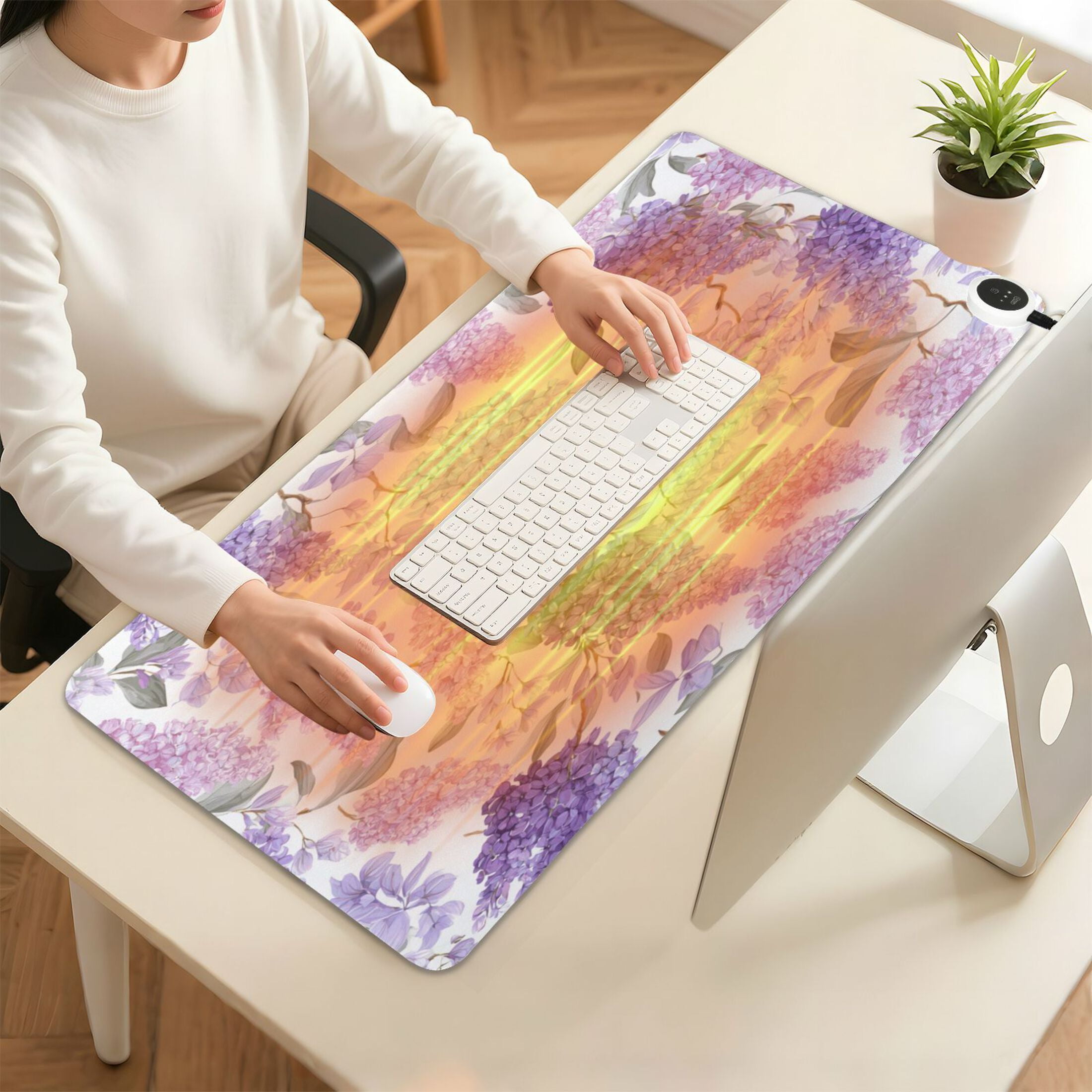 Wobogo Lavender Heated Mouse Pad Extra-Large Desk Mat With 3 Heating Levels and 3-hour Auto Shut-Off Protection Ideal for Computer Keyboards Home Office Hand-warming Essential 31.5in × 13in