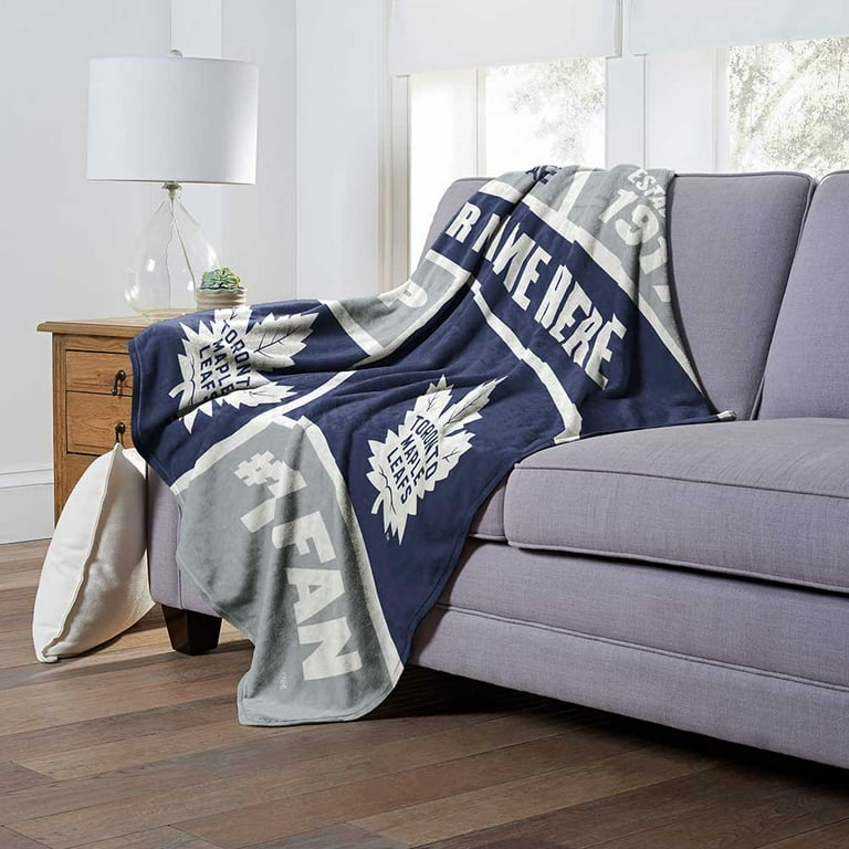 貴重 NHLラグマット TORONTO MAPLE LEAFS カーペット 絨毯 Toronto Maple Leafs NHL Colorblock Personalized Silk Touch Throw